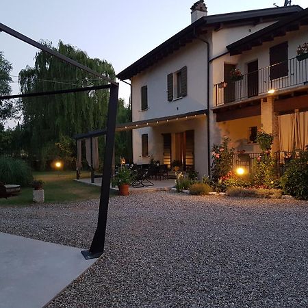 L'Isolo B&B E Case Vacanza Monzambano Ngoại thất bức ảnh