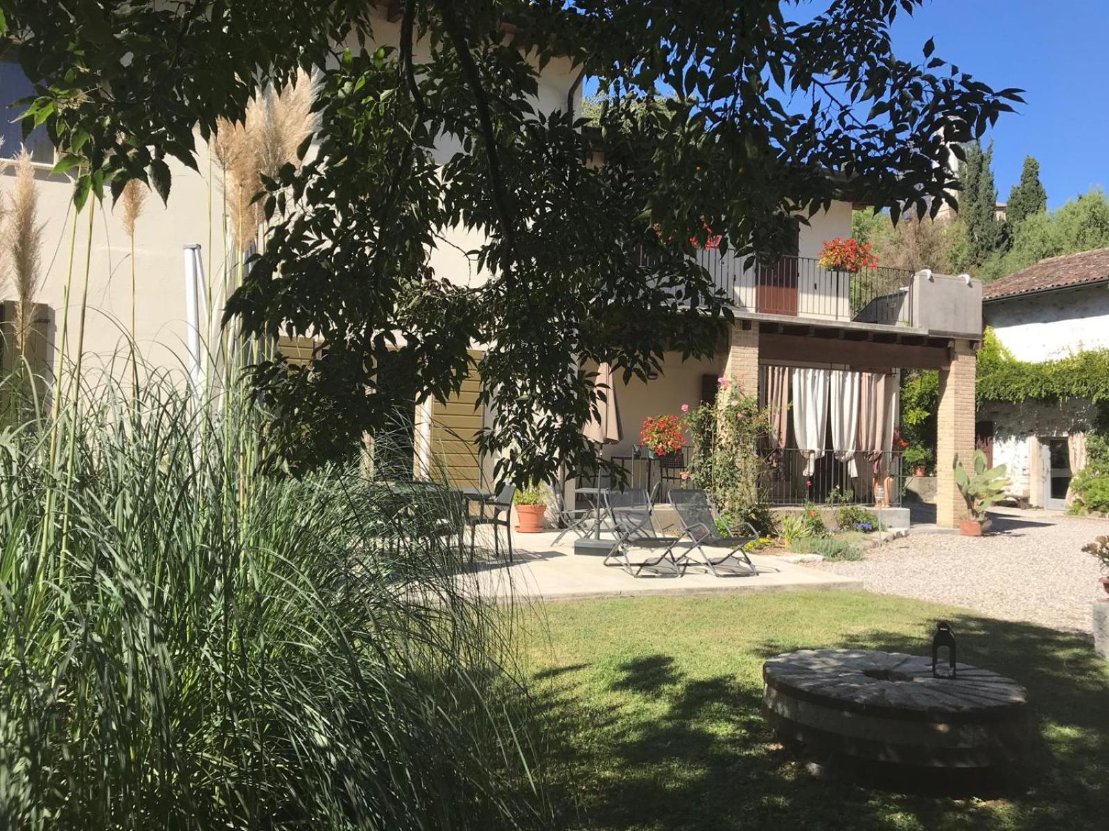 L'Isolo B&B E Case Vacanza Monzambano Ngoại thất bức ảnh