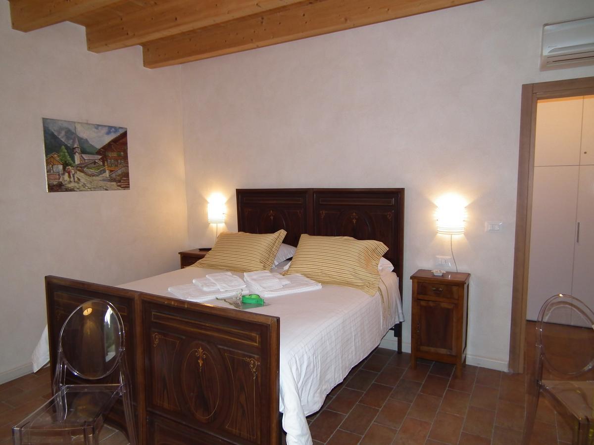L'Isolo B&B E Case Vacanza Monzambano Ngoại thất bức ảnh