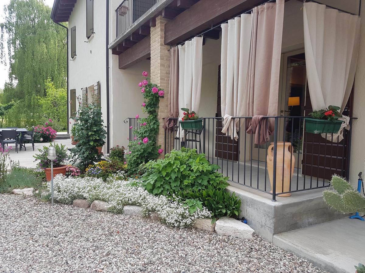 L'Isolo B&B E Case Vacanza Monzambano Ngoại thất bức ảnh
