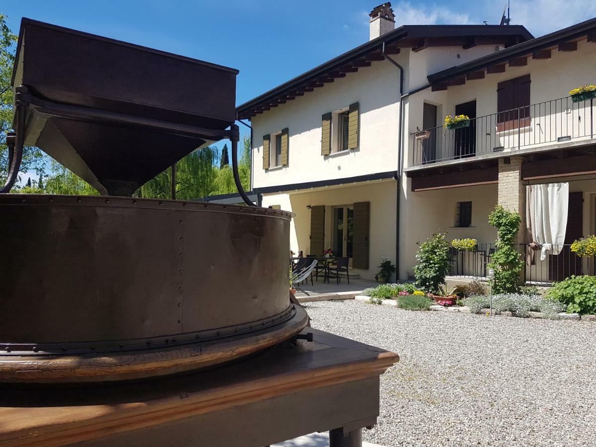 L'Isolo B&B E Case Vacanza Monzambano Ngoại thất bức ảnh