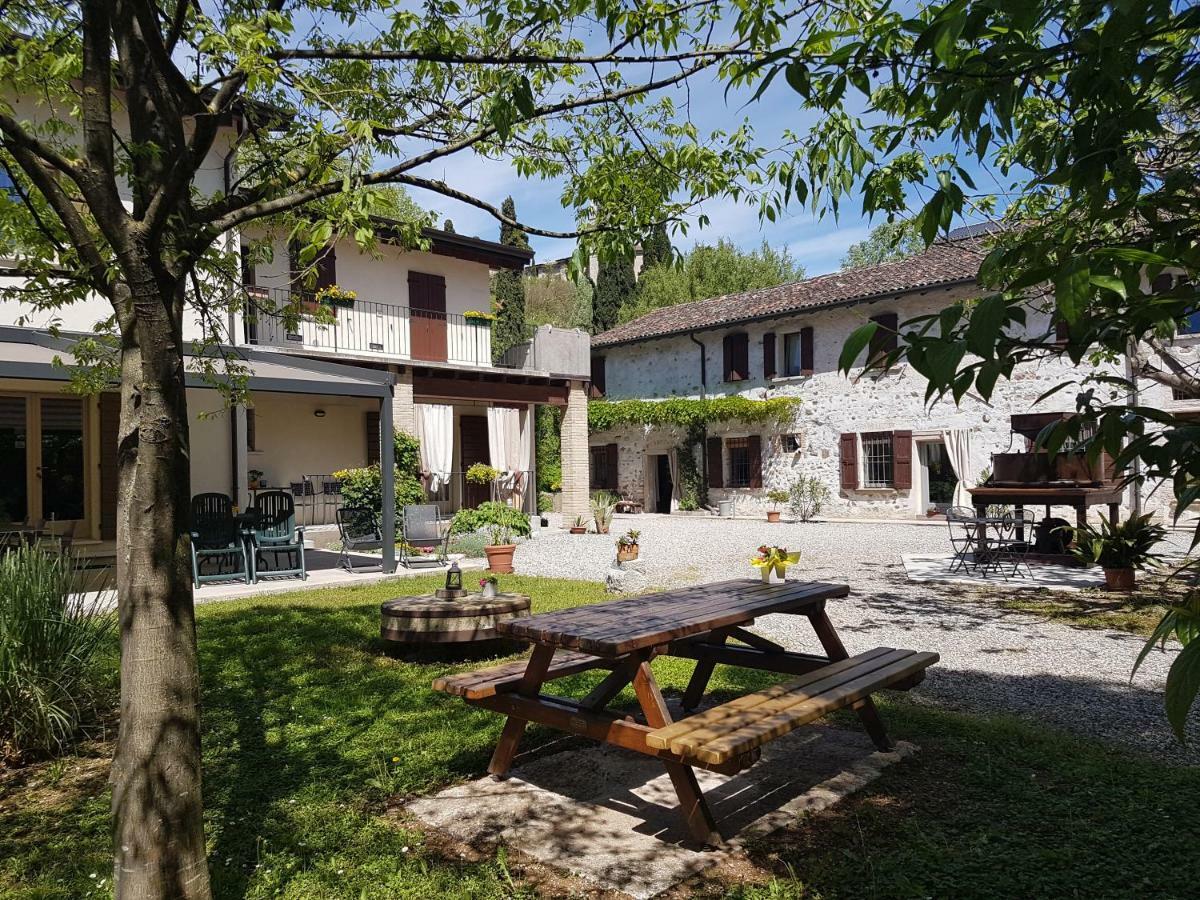 L'Isolo B&B E Case Vacanza Monzambano Ngoại thất bức ảnh