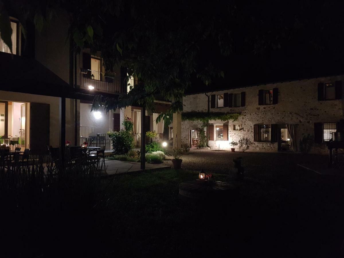 L'Isolo B&B E Case Vacanza Monzambano Ngoại thất bức ảnh
