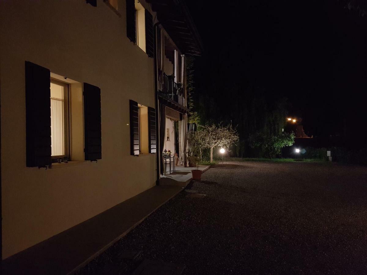 L'Isolo B&B E Case Vacanza Monzambano Ngoại thất bức ảnh
